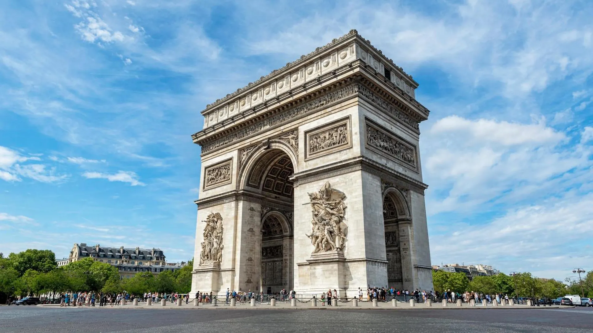 Sweett - Place De L'etoile Daire Paris